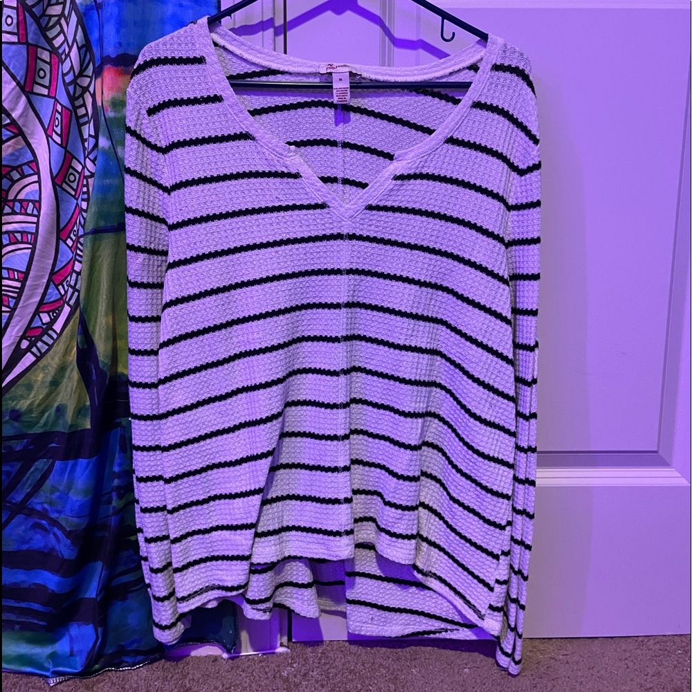white and black striped thin drop shoulder Arizona jeans company sweater